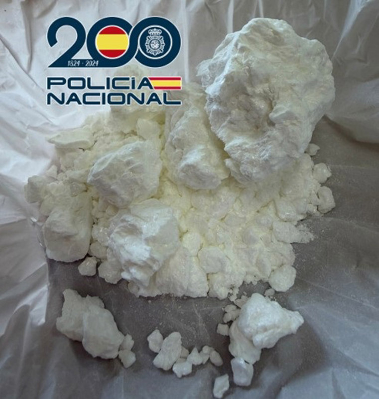 Cocaína intervenida a un hombre en Baza (POLICÍA NACIONAL) Cocaína intervenida a un hombre en Baza (POLICÍA NACIONAL)