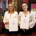 La alcaldesa de Granada, Marifrán Carazo, y la presidenta de MODS, Heidi Zahn (AYUNTAMIENTO DE GRANADA)
