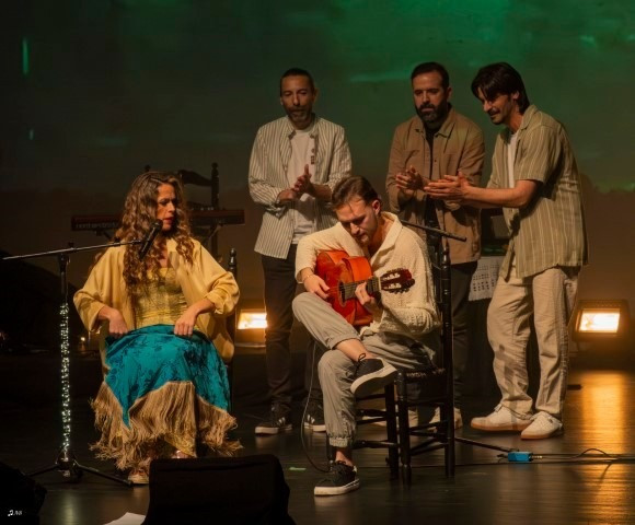 Amisuri (TEATRO MODERNO)