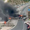 Dos camiones colisionaron este pasado domingo por la tarde-noche en la A-92 a la altura de Alfacar (ASOC. VOLUNTARIADO PROTECCIÓN CIVIL Y EMERGENCIAS)