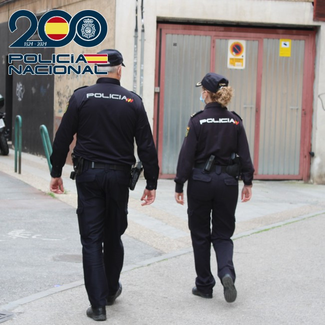 Agentes de la Policia Nacional (POLICA NACIONAL)