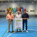 El diputado de Deportes e Instalaciones Deportivas, Eric Escobedo, en su visita a Órgiva (DIPUTACIÓN DE GRANADA)