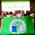 Escolares con la bandera verde (JUNTA)