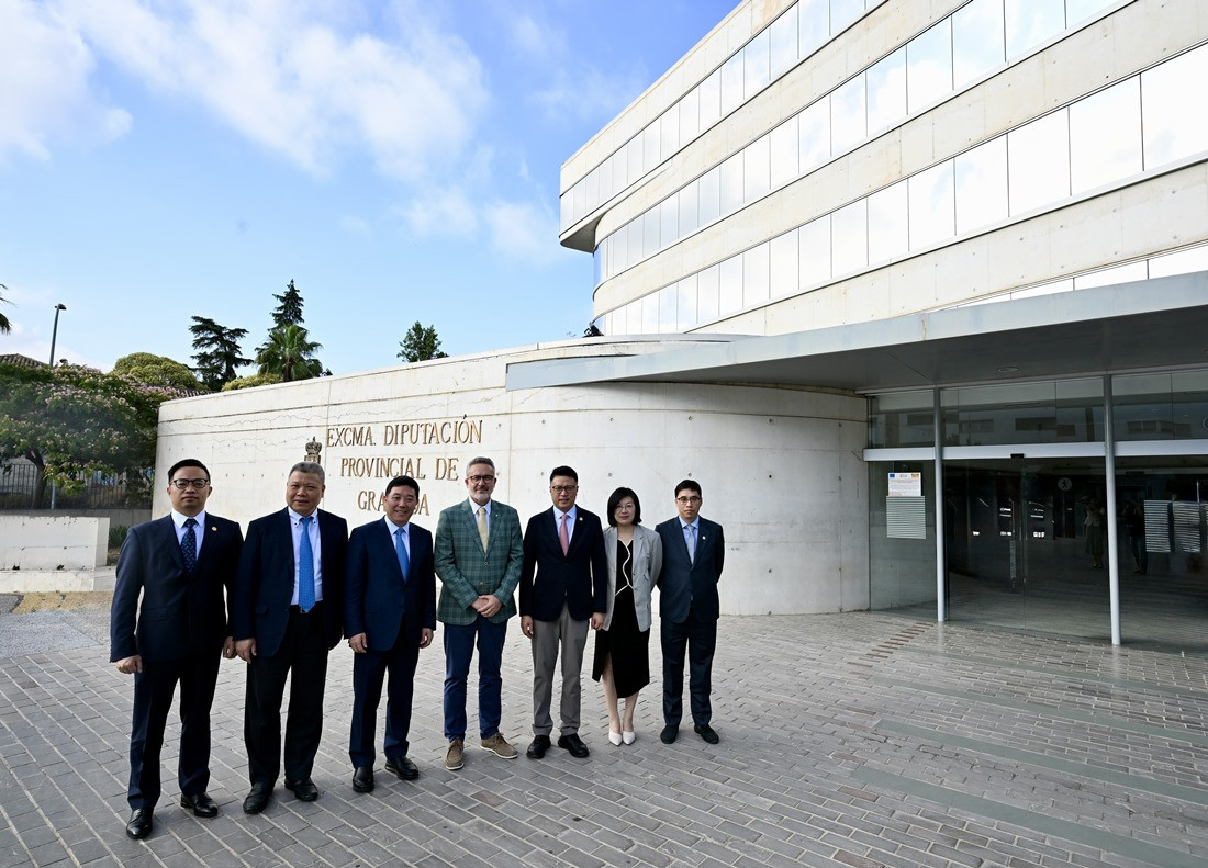 Visita de la Delegación china (DIPGRA)