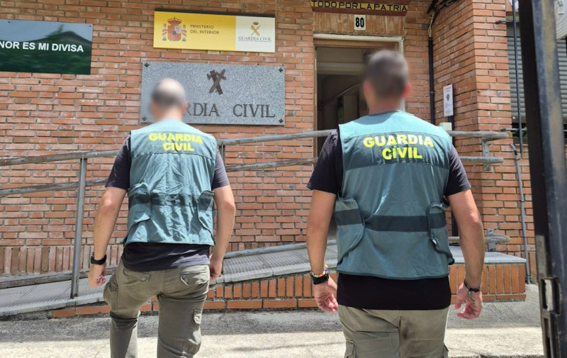 Agentes de la Guardia Civil (GUARDIA CIVIL)