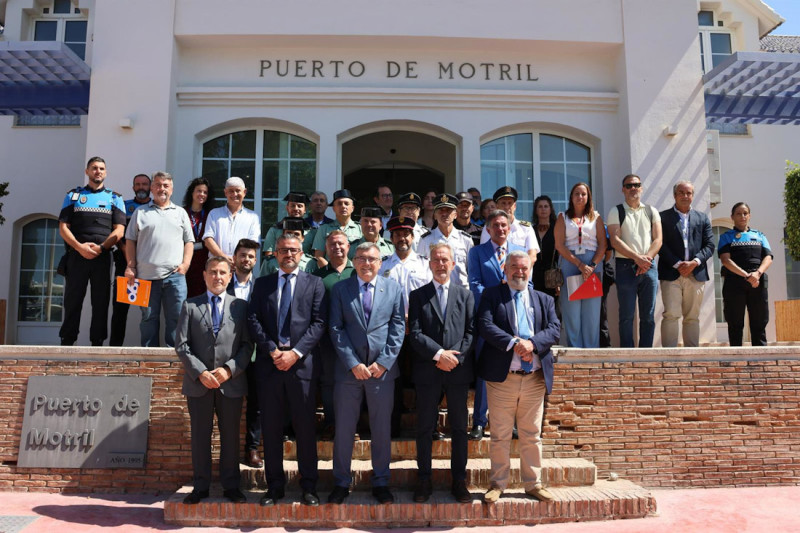 El subdelegado del Gobierno en Granada, José Antonio Montilla, ha presidio, en la sede de la Autoridad Portuaria de Motril, la reunión del Comité de Dirección de la OPE 2026 (SUBDELEGACIÓN DEL GOBIERNO EN GRANADA) El subdelegado del Gobierno en Granada, José Antonio Montilla, ha presidio, en la sede de la Autoridad Portuaria de Motril, la reunión del Comité de Dirección de la OPE 2026 (SUBDELEGACIÓN DEL GOBIERNO EN GRANADA)