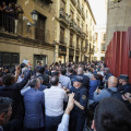 Altercados al comienzo del mitin de Vox en la Plaza de las Pasiegas. A 16 de abril de 2026 en Granada (ÁLEX CÁMARA - EUROPA PRESS)