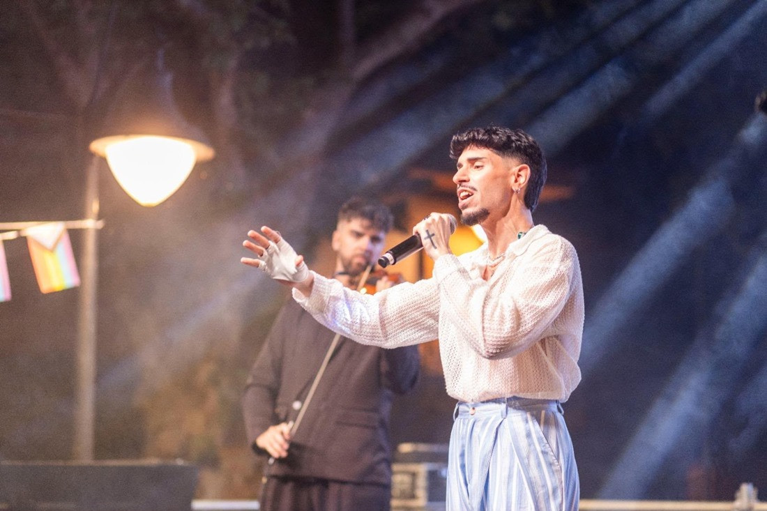 Concierto de Víctor Segovia (LA OFICINA DE LOS DESEOS)