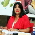 Loli Cañavate, alcaldesa de Armilla, en un momento del desayuno informativo con los medios (GRN)