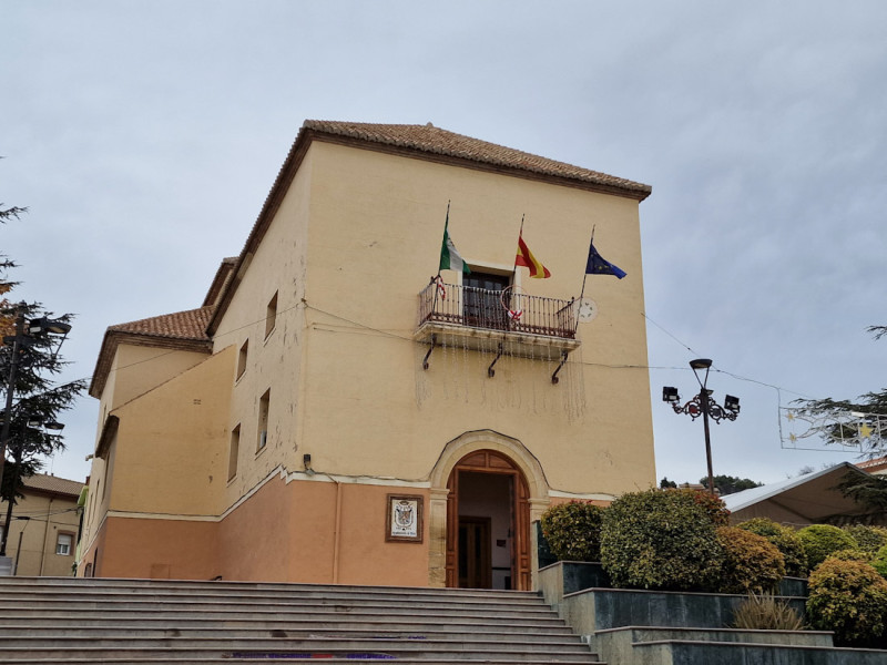 Fachada del Ayuntamiento de Íllora (AYTO. ÍLLORA) Fachada del Ayuntamiento de Íllora (AYTO. ÍLLORA)