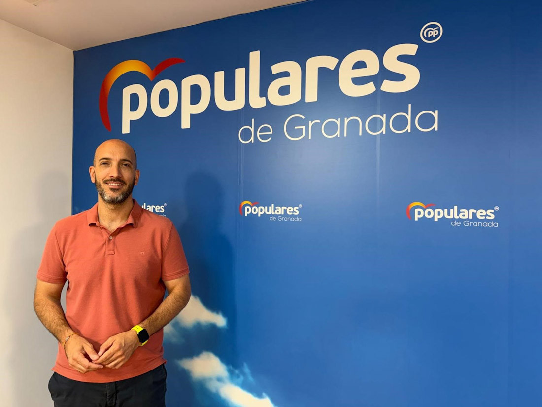 El portavoz del PP de La Zubia, Ángel Balderas (PP)