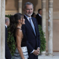 Don Felipe IV y Doña LetIzia, antes de la cena oficial la III Cumbre de la Comunidad Política Europea (CPE) que se celebró en la Alhambra en octubre de 2023, en Granada (ÁLEX CÁMARA - EUROPA PRESS)