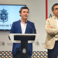 El portavoz del equipo de gobierno de Granada , Jorge Saavedra, y el concejal de Urbanismo, Enrique Catalina. Archivo (AYUNTAMIENTO DE GRANADA)