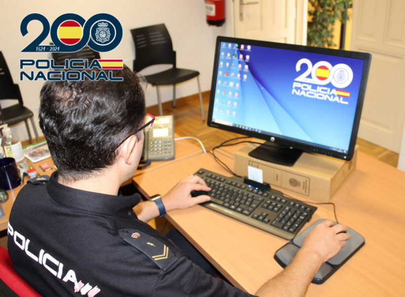Agente de la Policía Nacional (POLICIA NACIONAL) Agente de la Policía Nacional (POLICIA NACIONAL)