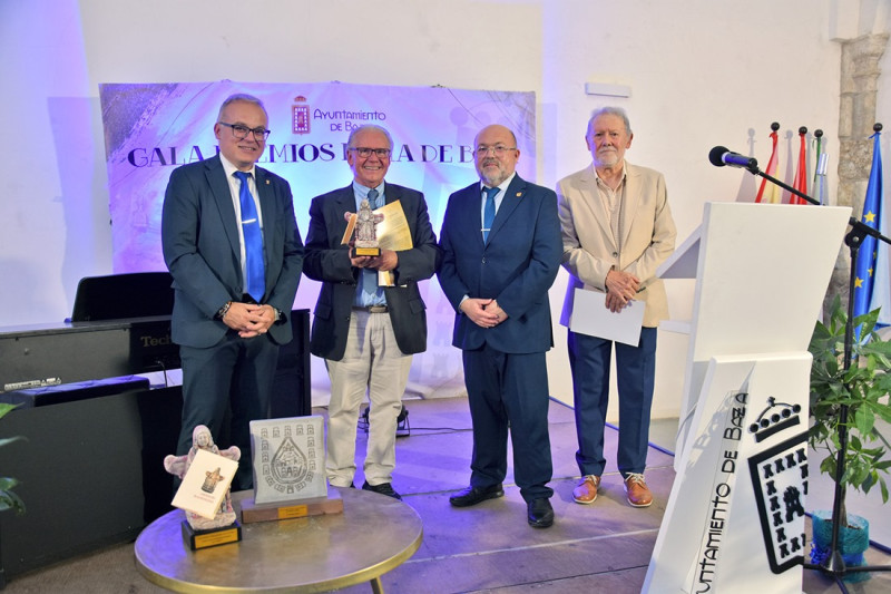 (AYTO. BAZA) (AYTO. BAZA)