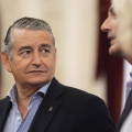 El vicepresidente primero de la Junta y consejero de Presidencia, Sanidad y Emergencias, Antonio Sanz, este martes (JOAQUÍN CORCHERO - EUROPA PRESS)