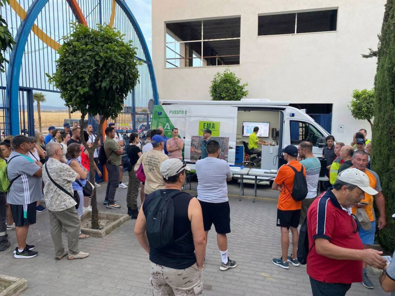 Este lunes por la mañana ha arrancado en Churriana de la Vega el dispositivo de búsqueda de Jesús Cantero coordinado por la Guardia Civil y con la colaboración de Protección Civil, Policía Local y voluntarios (FB AYUNTAMIENTO DE CHURRIANA DE LA VEGA)