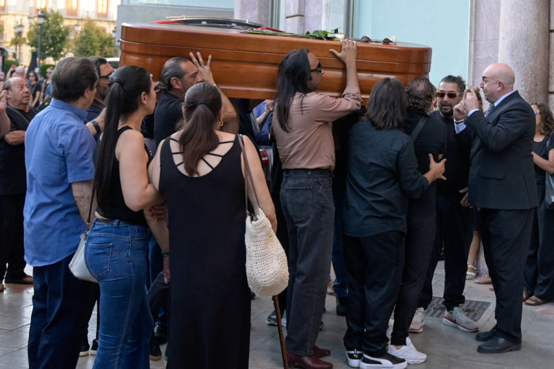 Llegada de Pepe Habichuela al Teatro Isabel La Católica (GPMEDIA)