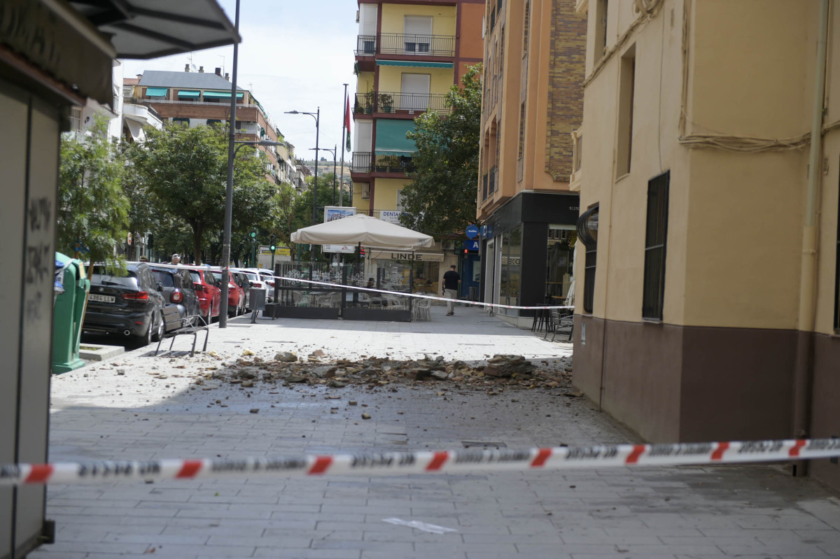 Estado de una calle tras el terremoto (GPMEDIA)