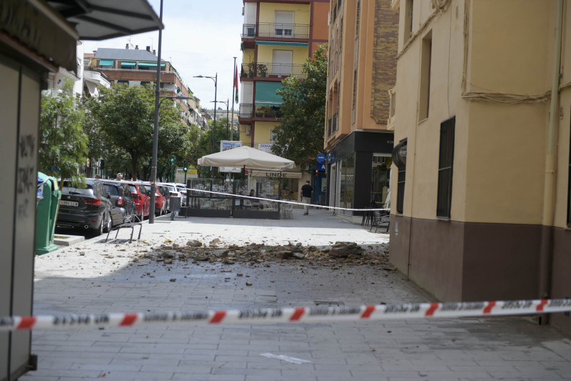 Estado de una calle tras el terremoto (GPMEDIA) Estado de una calle tras el terremoto (GPMEDIA)