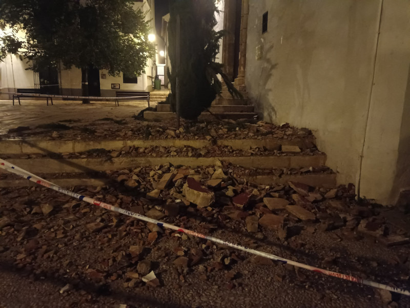 Daños en la Iglesia de San Miguel Bajo tras el terremoto (DAVID CONTRERAS)