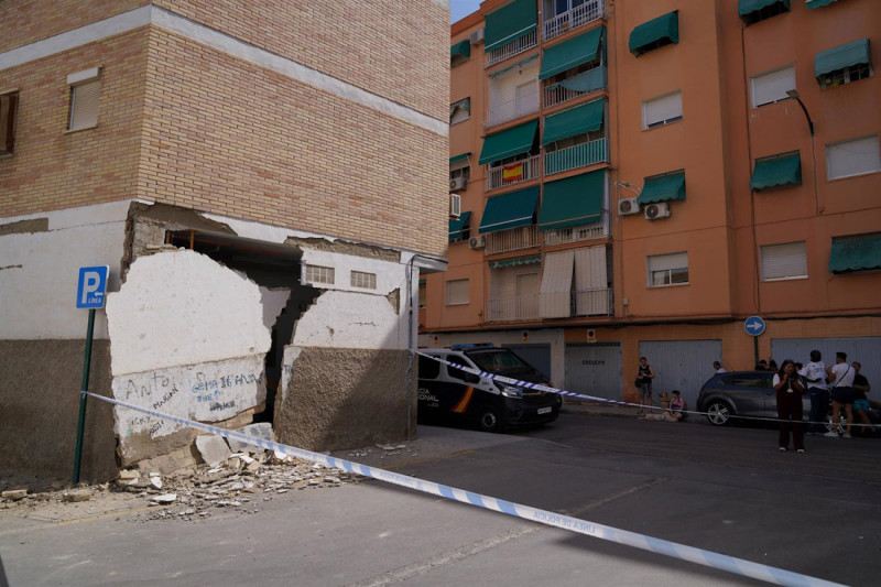 Imágenes de los destrozos causado por el terremoto en Granada (ARSENIO ZURITA - EUROPA PRESS) Imágenes de los destrozos causado por el terremoto en Granada (ARSENIO ZURITA - EUROPA PRESS)