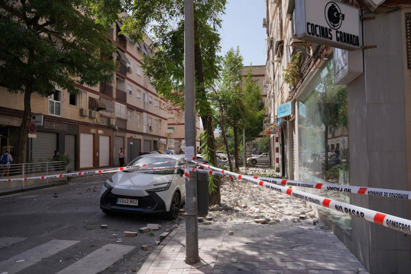 Imágenes de los destrozos causado por el terremoto en Granada (ARSENIO ZURITA - EUROPA PRESS)