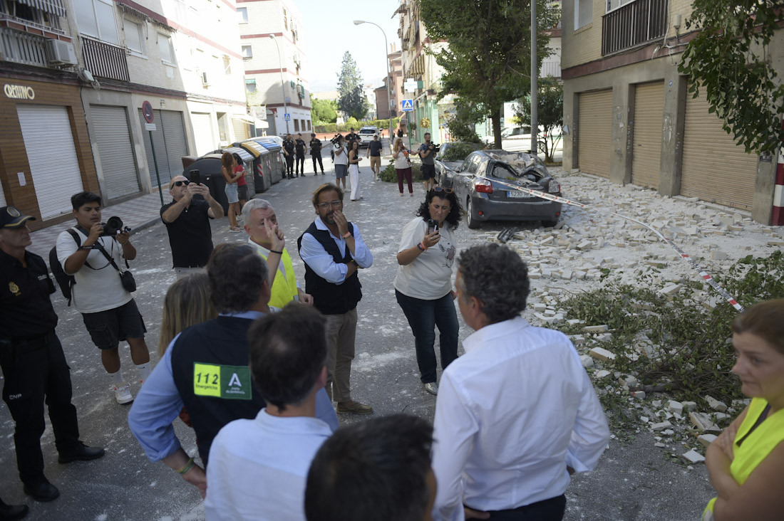 Derrumbe en una calle de Las Gabias (GPMEDIA)