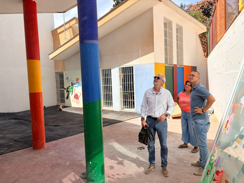 Visita a la Escuela infantil Clara Campo (AYTO. ÓRGIVA) Visita a la Escuela infantil Clara Campo (AYTO. ÓRGIVA)