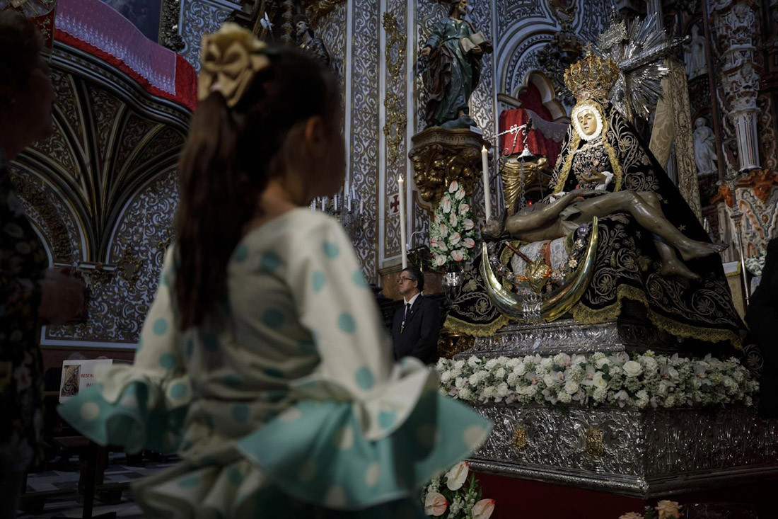 Virgen de las Angustias en Granada (ÁLEX CÁMARA - EUROPA PRESS)