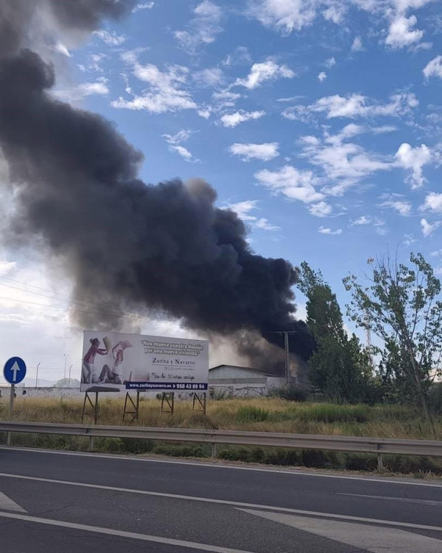 Incendio en un cableado en Atarfe a 28 de agosto de 2026. El presunto autor del fuego ha sido detenido por la Guardia Civil (POLICÍA LOCAL DE ATARFE) Incendio en un cableado en Atarfe a 28 de agosto de 2026. El presunto autor del fuego ha sido detenido por la Guardia Civil (POLICÍA LOCAL DE ATARFE)