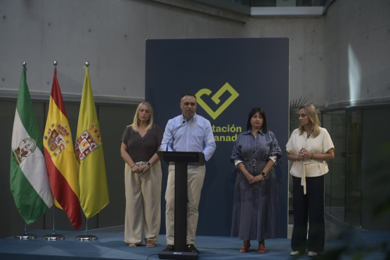 Presentación de las ayudas por los terremotos (GPMEDIA)
Presentación de las ayudas por los terremotos (GPMEDIA)