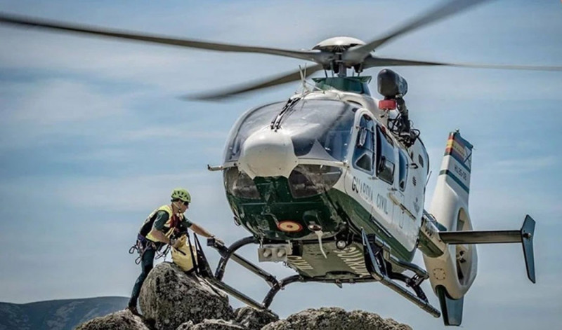 Helicóptero del GREIM de la Guardia Civil (112)