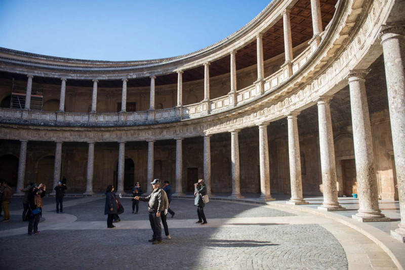Palacio de Carlos V (JUNTA DE ANDALUCÍA) Palacio de Carlos V (JUNTA DE ANDALUCÍA)