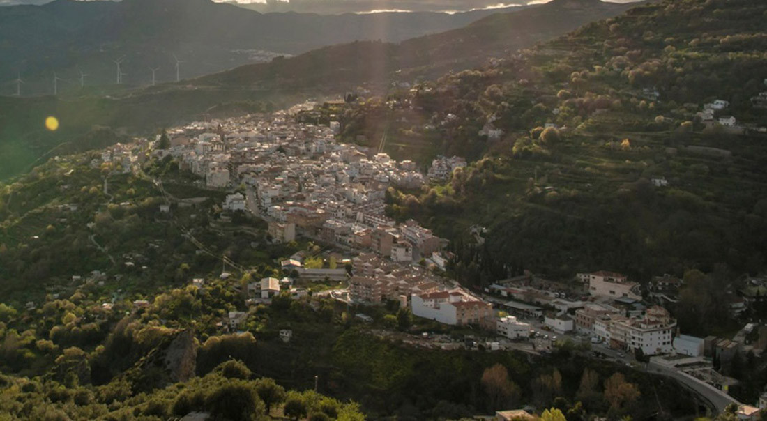 Vista aérea de Lanjarón, en la Alpujarra de Granada (WEB AYUNTAMIENTO DE LANJARÓN)