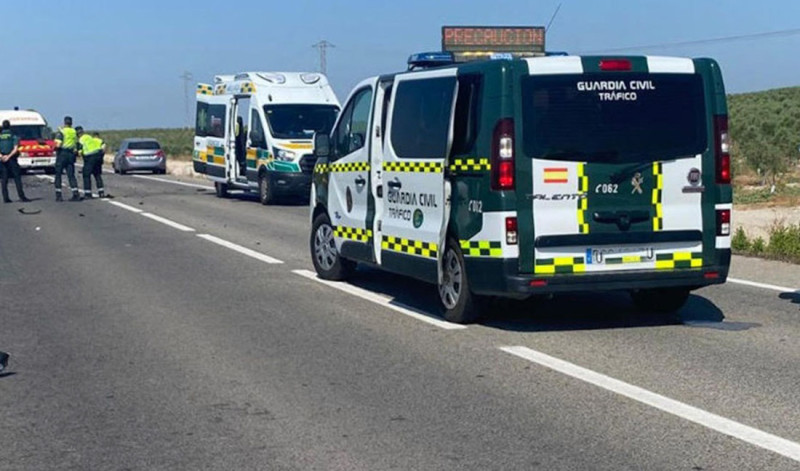 Imagen de archivo de un furgón de la Guardia Civil en la carretera (GUARDIA CIVIL) Imagen de archivo de un furgón de la Guardia Civil en la carretera (GUARDIA CIVIL)