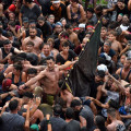 Cascamorras vuelve este miércoles, 9 de septiembre, a Guadix tras no conseguir llevarse la imagen de la Virgen de la Piedad durante su multitudinaria carrera en Baza (AYUNTAMIENTO DE BAZA)