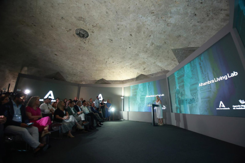 La consejera de Cultura y Deporte, Patricia del Pozo, en la presentación del gemelo digital de la Alhambra (ROCÍO RUZ - EUROPA PRESS)