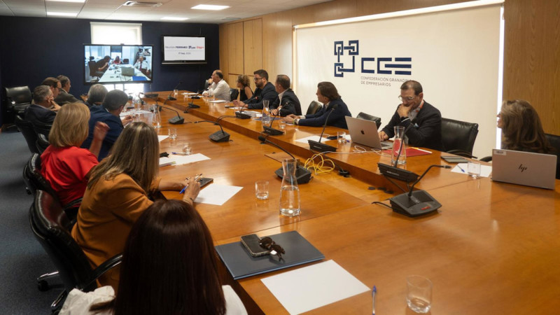 Reunión de trabajo en la CGE (CGE)