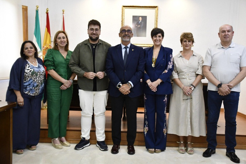 Nuevo equipo de gobierno del PP en el Ayuntamiento de Albolote (ALBOLOTE INFORMACIÓN) Nuevo equipo de gobierno del PP en el Ayuntamiento de Albolote (ALBOLOTE INFORMACIÓN)