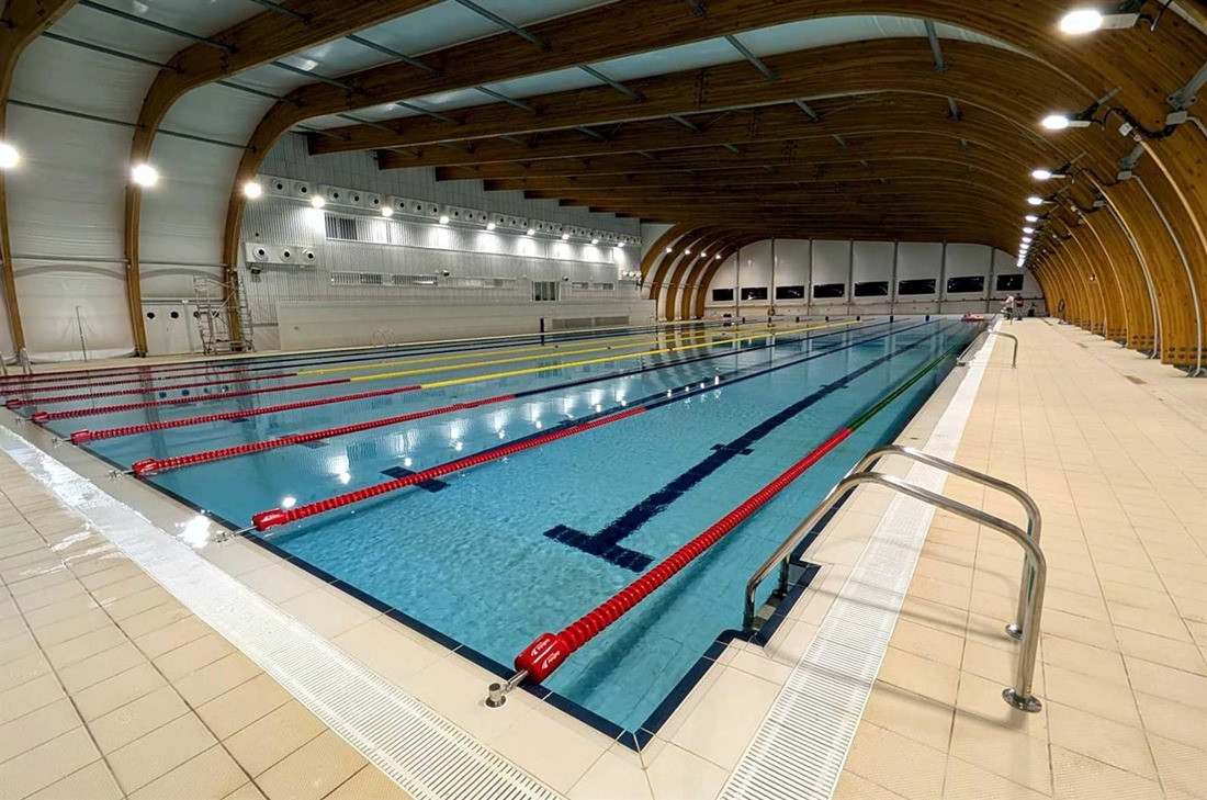 Piscina universitaria de Fuentenueva (JUNTA DE ANDALUCÍA)