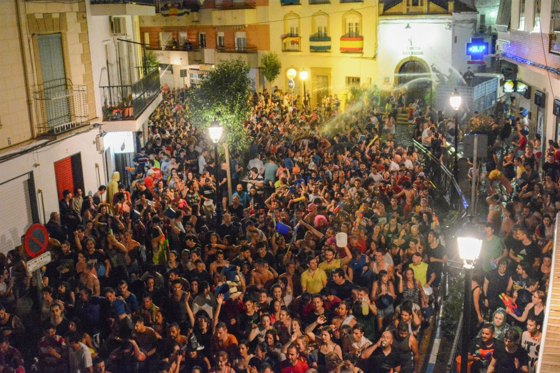 Cientos de personas participan en la Carrera del Agua de Lanjarón. Imagen de archivo (AYUNTAMIENTO DE LANJARÓN)