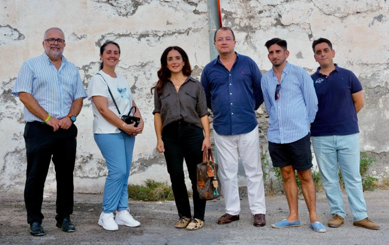 Visita del grupo municipal de Vox al barrio de Lancha del Genil en Granada capital (VOX) Visita del grupo municipal de Vox al barrio de Lancha del Genil en Granada capital (VOX)