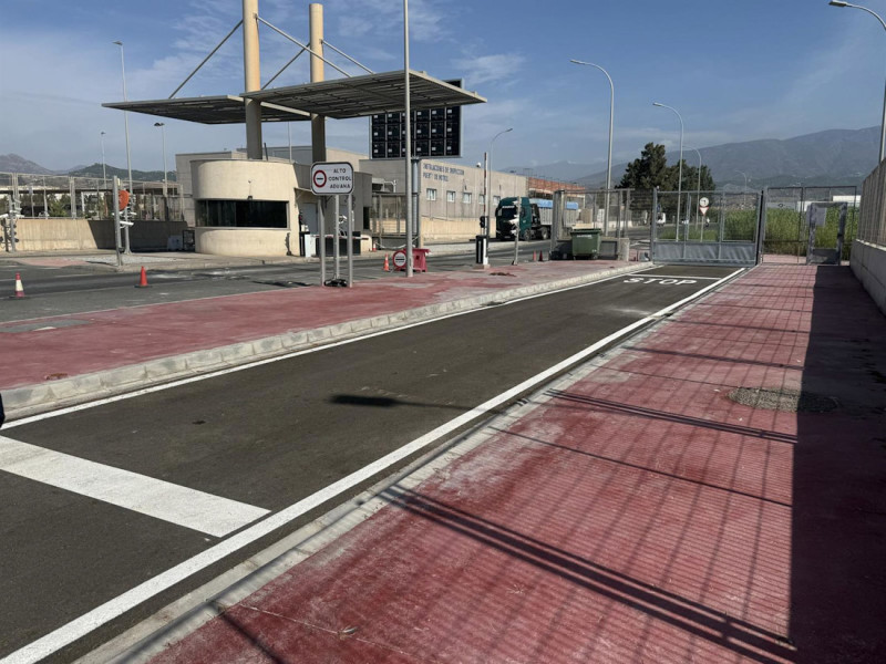 Levante Sin Papel' Es Un Sistema Que Hará Posible Que Los Camiones Puedan Abandonar El Puerto Una Vez Que La Mercancía Disponga de las autorizaciones (PUERTO DE MOTRIL) Levante Sin Papel' Es Un Sistema Que Hará Posible Que Los Camiones Puedan Abandonar El Puerto Una Vez Que La Mercancía Disponga de las autorizaciones (PUERTO DE MOTRIL)