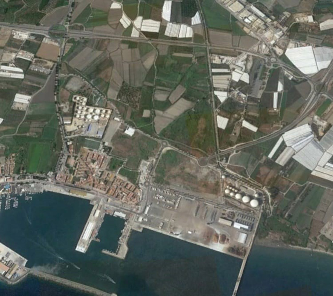 Vista aérea del Puerto de Motril y su entorno (JUNTA)