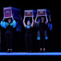 Un momento de la representación anoche en el marco del festival (TEATRO DE HUMOR DE SANTA FE)
