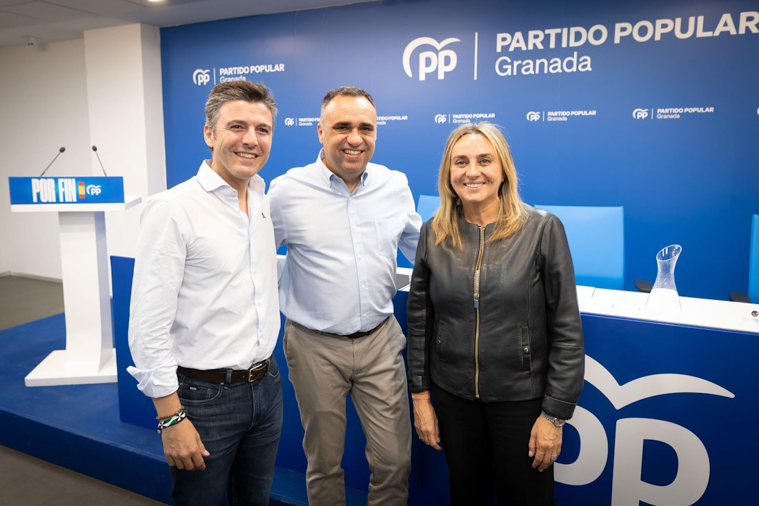 Jorge Saavedra, Francis Rodríguez y Marifran Carazo (PP)