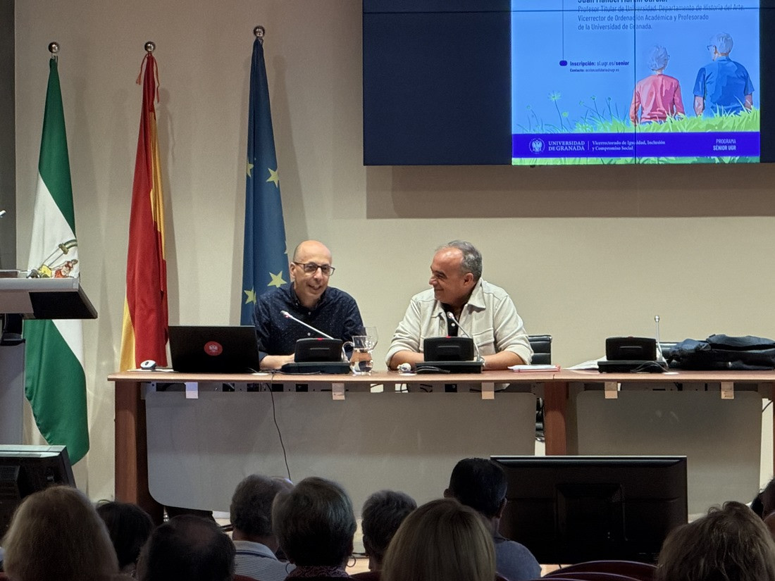 Imagen de la conferencia (UGR)