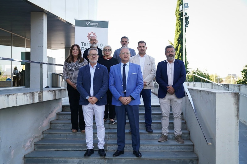 La Diputación impulsa el desarrollo turístico del Poniente granadino con una estrategia basada en la Inteligencia Artificial (DIPUTACIÓN DE GRANADA) La Diputación impulsa el desarrollo turístico del Poniente granadino con una estrategia basada en la Inteligencia Artificial (DIPUTACIÓN DE GRANADA)