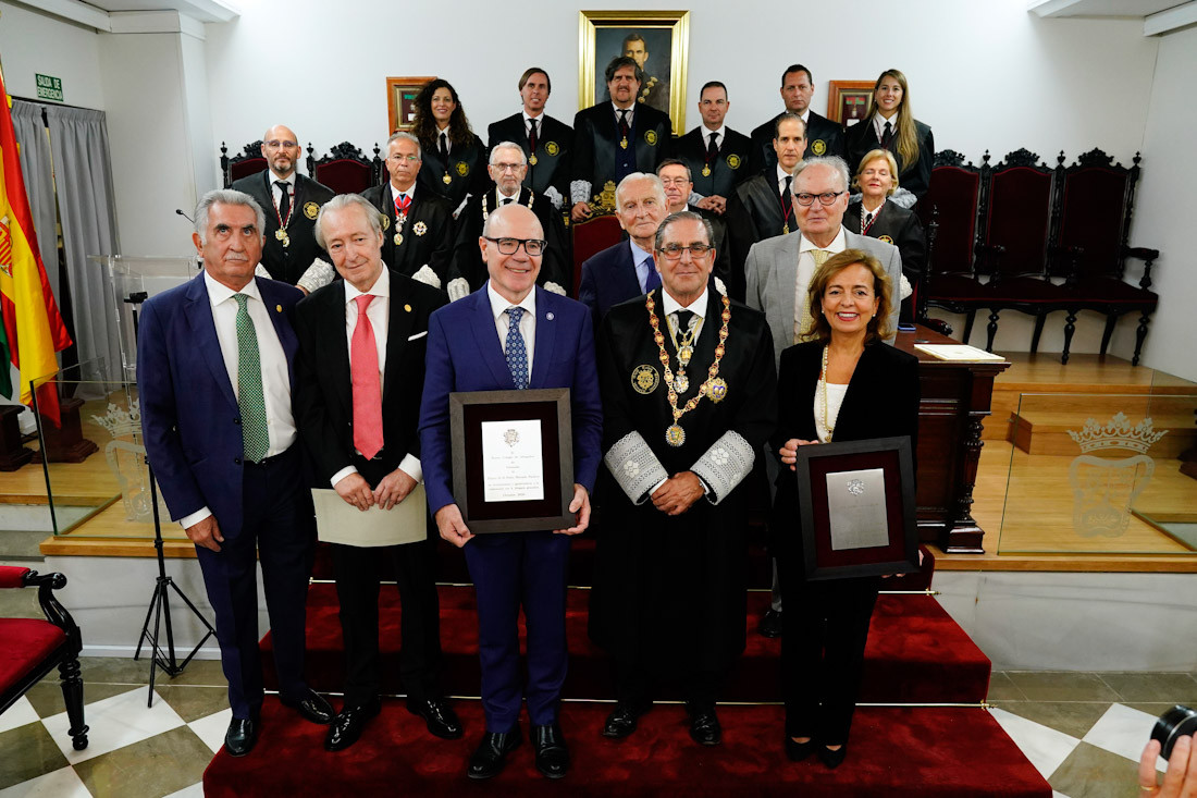 Entrega de los botones de oro (ICAGR)